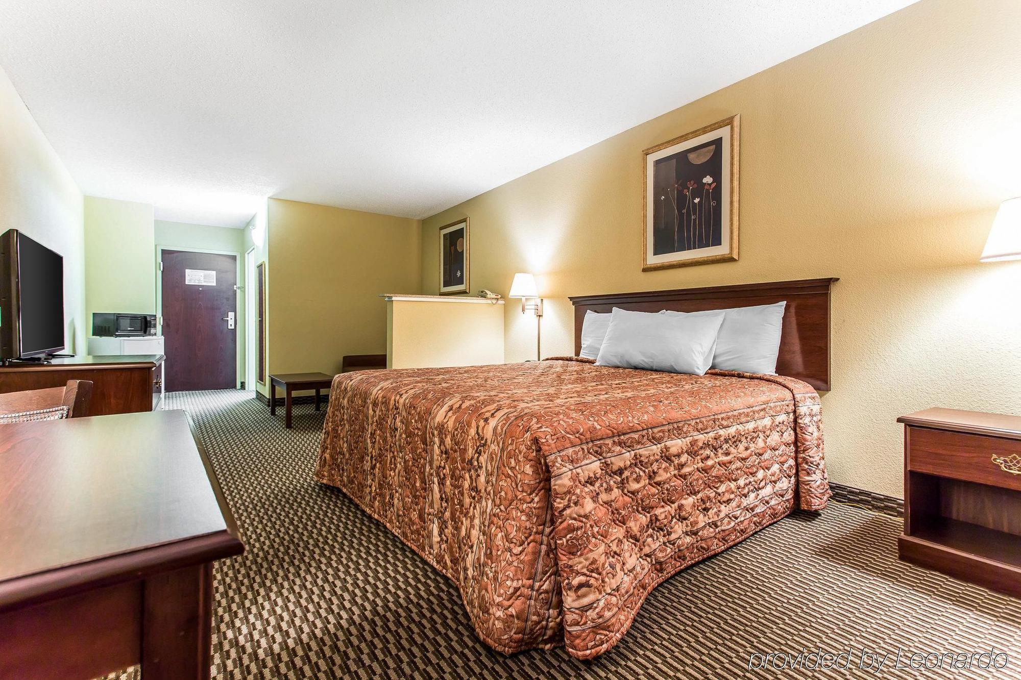 Rodeway Inn Forest Park Exterior foto